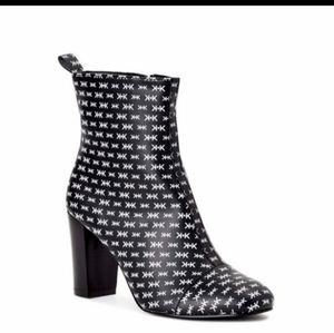 Kendall & Kylie booties